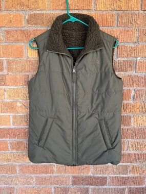 The North Face Merriewood Reversible Sherpa Lined Vest Olive Green Size Small